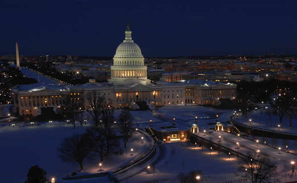 washington dc snow removal in progress during winter snowstorm