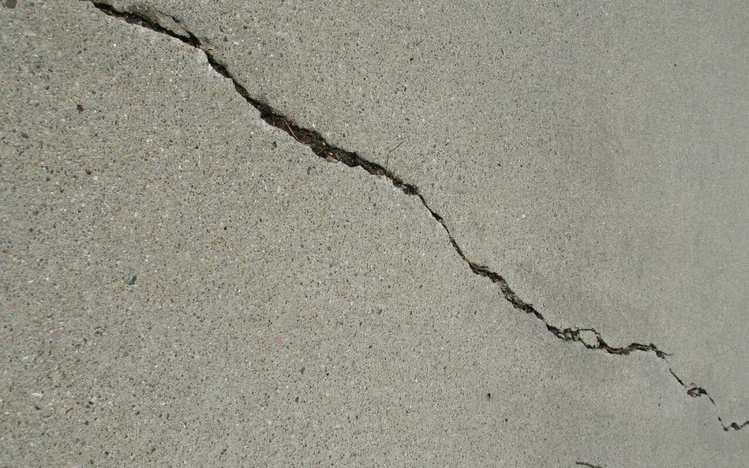 When to repair or replace your Bethesda driveway for snow removal services